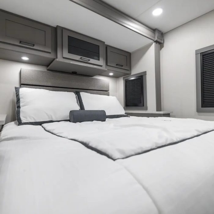 interieur Pursuit
