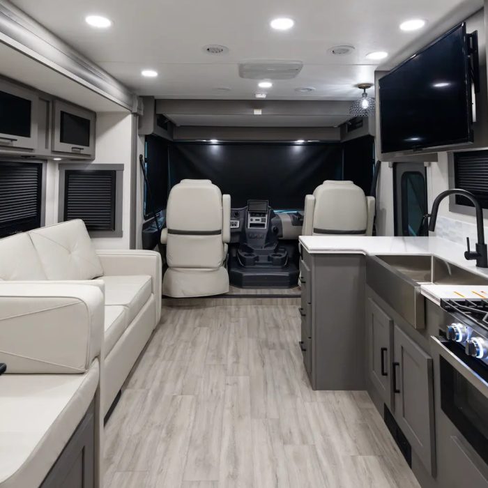 interieur Pursuit