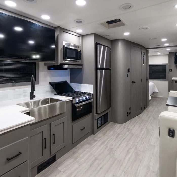 interieur Pursuit